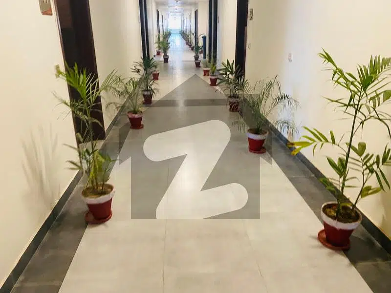 1 BED FURNISHED FLAT FOR RENT IN GULBERG
