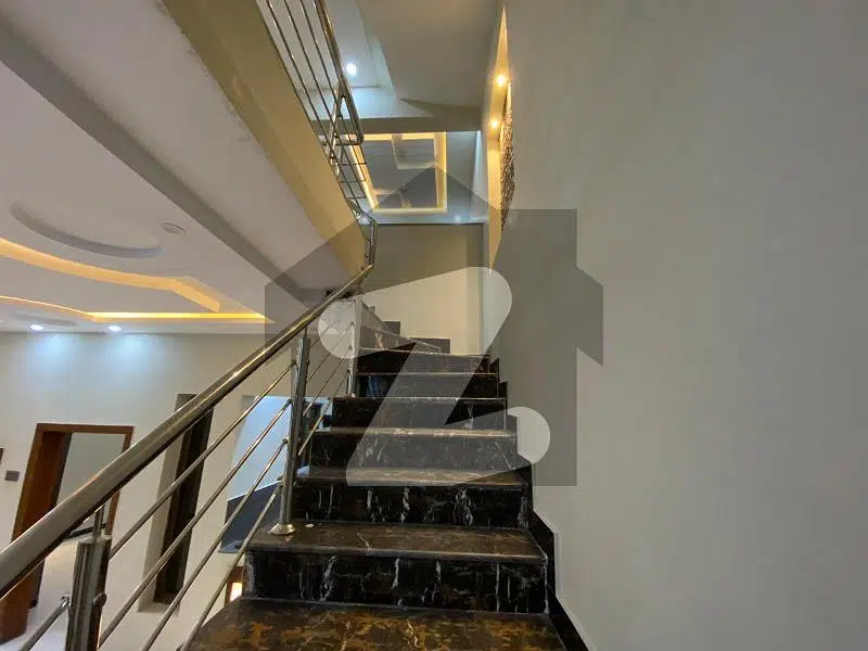 1125 Square Feet House Ideally Situated In Warsak Road