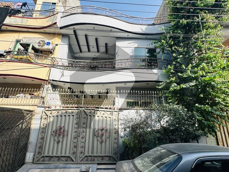 مرغزار آفیسرز کالونی ۔ بلاک آر مرغزار آفیسرز کالونی,لاہور میں 3 کمروں کا 5 مرلہ مکان 1.9 کروڑ میں برائے فروخت۔
