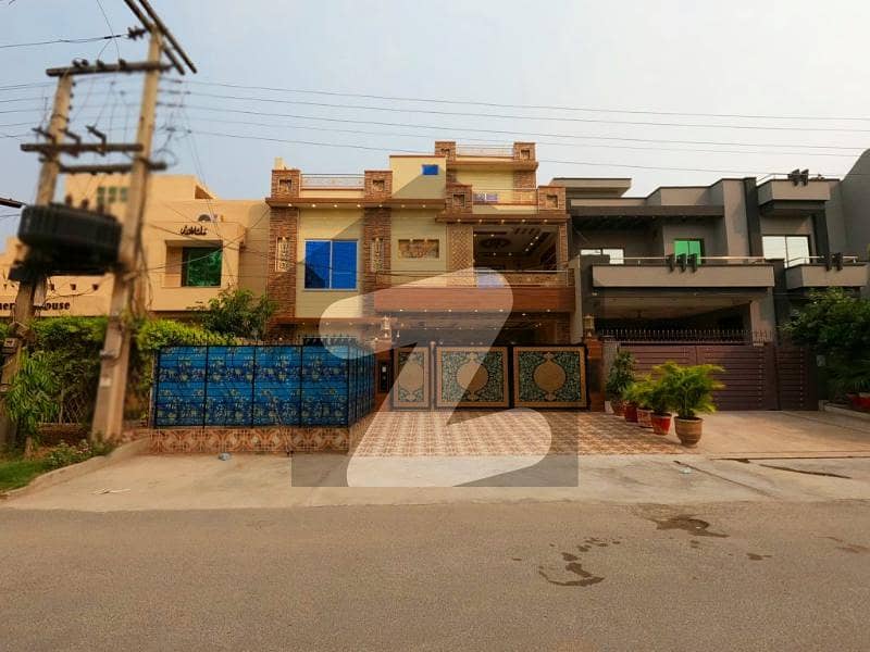 10 Marla House Is Available For Sale In Sabzazar Scheme Block K Lahore