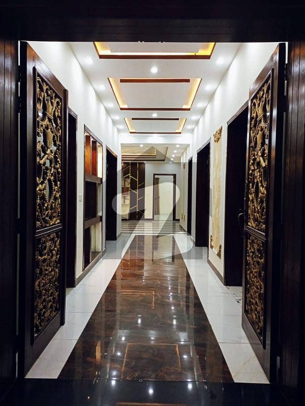 آئی ای پی انجینئرز ٹاؤن - سیکٹر بی آئی ای پی انجینئرز ٹاؤن,لاہور میں 6 کمروں کا 1 کنال مکان 7.8 کروڑ میں برائے فروخت۔