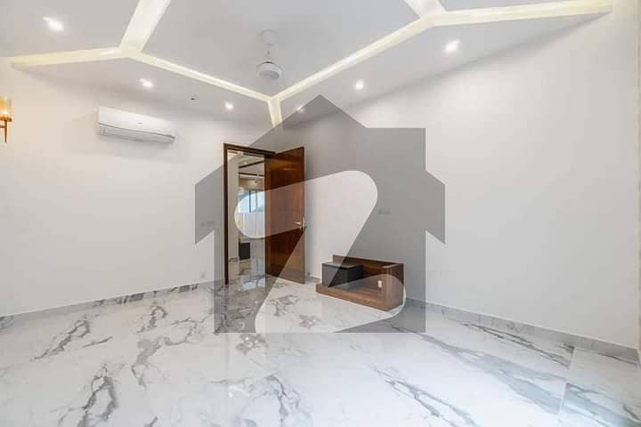 Modern Design Supreme Palace For Sale In Dha Top Location Near To Park