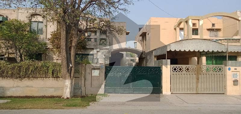 Ideal House In Eden Avenue Extension Available For Rs. 22500000