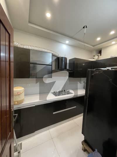 خیابانِ گارڈنز فیصل آباد میں 4 کمروں کا 5 مرلہ مکان 1.8 کروڑ میں برائے فروخت۔