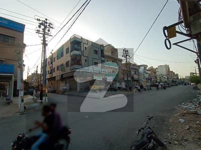 120 Yards Ghar MAIN ROAD or MARKET mai SALE k Liye available, NORTH KARACHI 5c4, Karachi Bara Mobile Market k pass