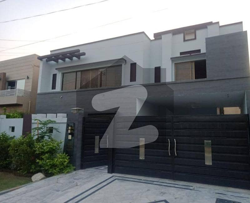 1 Kanal Upper Portion 4 Bed Marble For Rent In Valencia Town