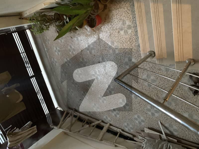 300-sq-yards-4bed-dd-pechs-block-2-pechs-jamshed-town-karachi