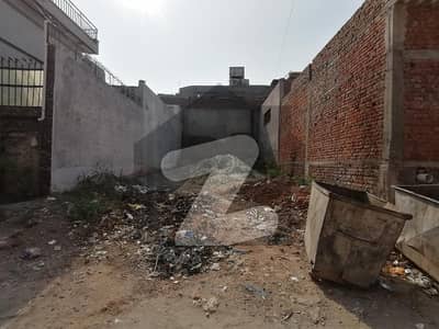 وکیل کالونی اسلام آباد ہائی وے,راولپنڈی میں 5 کمروں کا 6 مرلہ رہائشی پلاٹ 75.0 لاکھ میں برائے فروخت۔