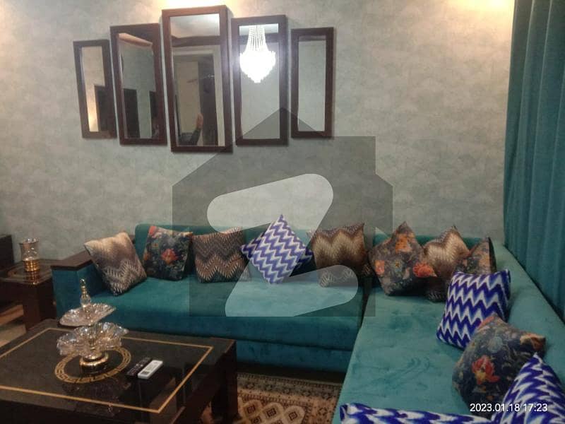 5 MARLA FULLY FURNISHED FLAT FOR RENT IN PARAGON CITY WITH GAS