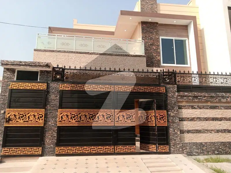 Sheikh Maltoon Town 10 Marla Sunface Double Story Luxury House For Sale.
