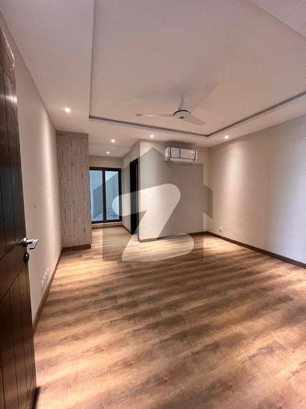 Gulberg Apartment For Rent