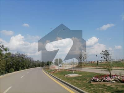 8 Marla Commercial Plot Available In DHA Phase 5 - Sector H For sale