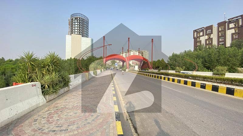 Corner Commercial Plot 1600 Sq. Ft For Sale In Gulberg Greens Executive Block
