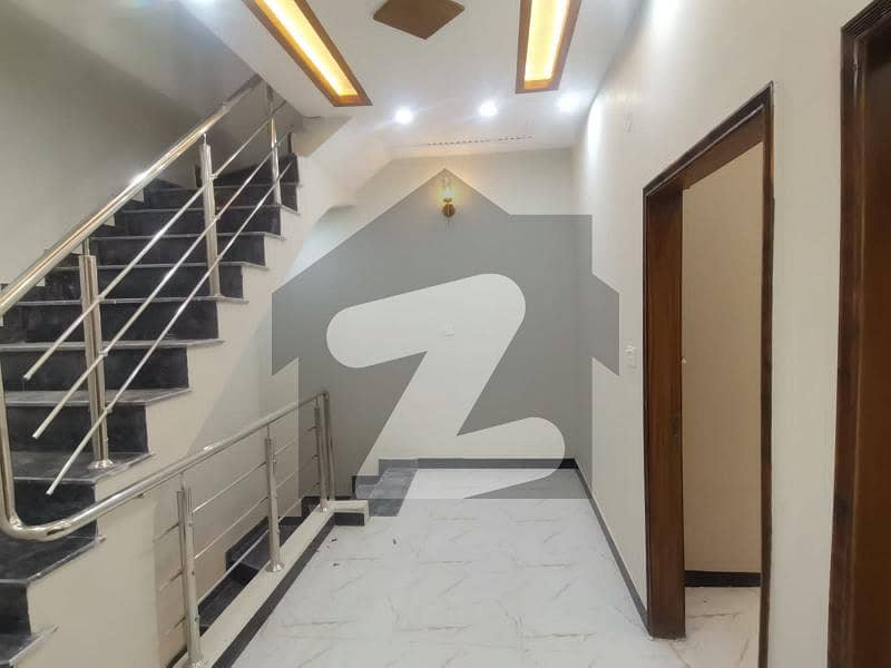 ایس جی گارڈن بیدیاں روڈ,لاہور میں 4 کمروں کا 4 مرلہ مکان 87.0 لاکھ میں برائے فروخت۔