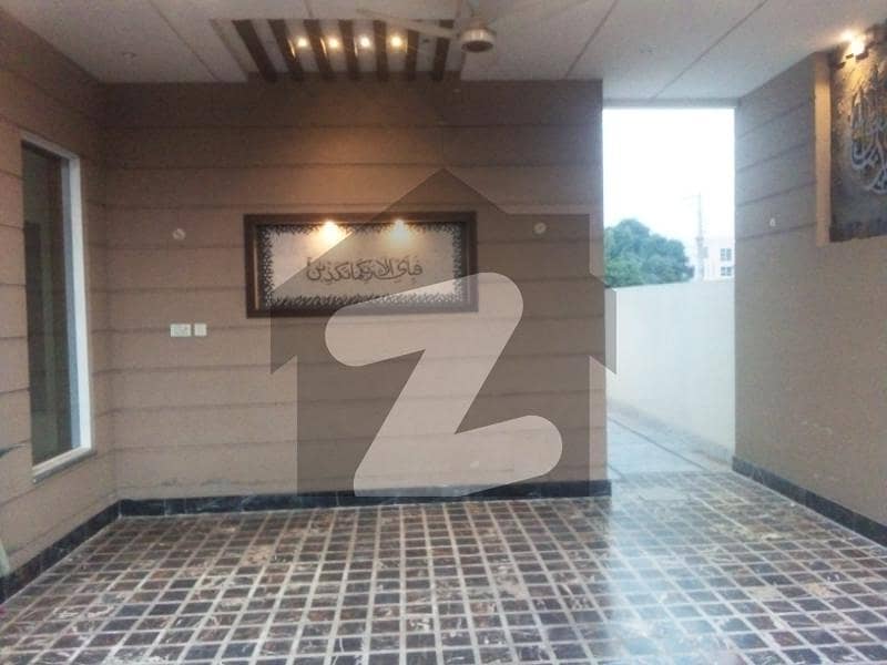 واپڈا سٹی ۔ بلاک سی واپڈا سٹی,فیصل آباد میں 4 کمروں کا 15 مرلہ مکان 1.2 لاکھ میں کرایہ پر دستیاب ہے۔