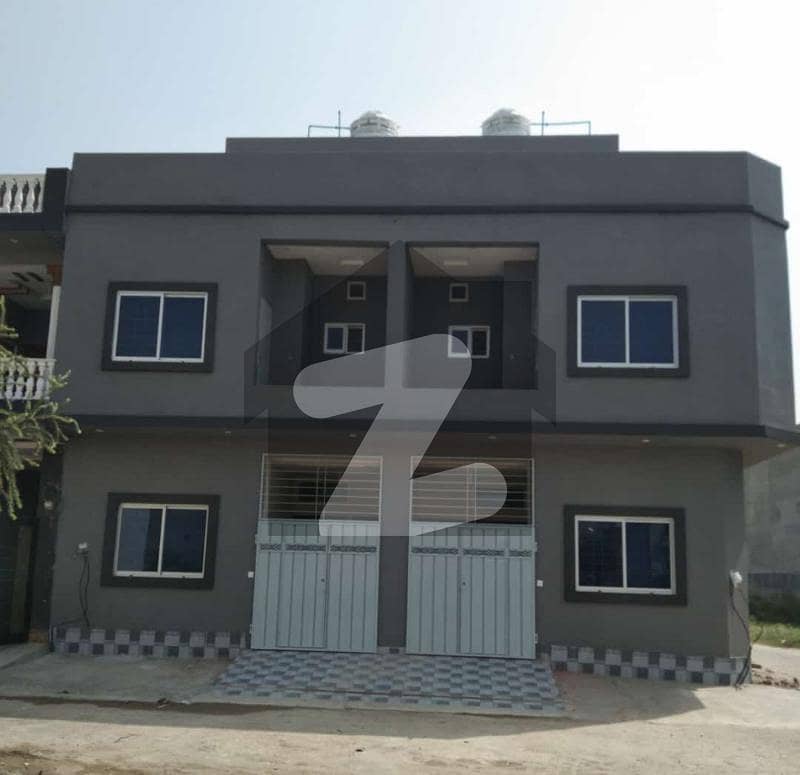 2.5 Marla Brand New House In Highcourt Society Phase 2 College Road