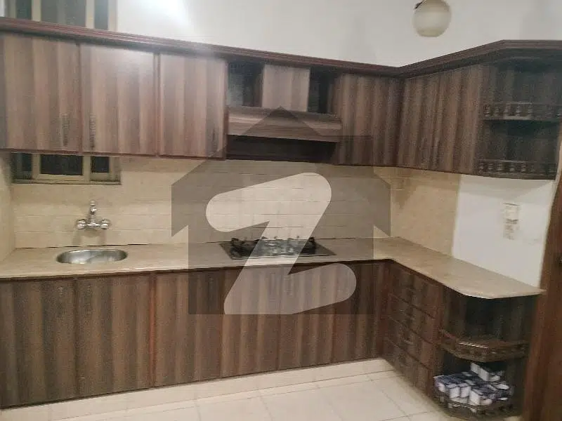 Nishat
Commerical Beautiful Apartment For Rent