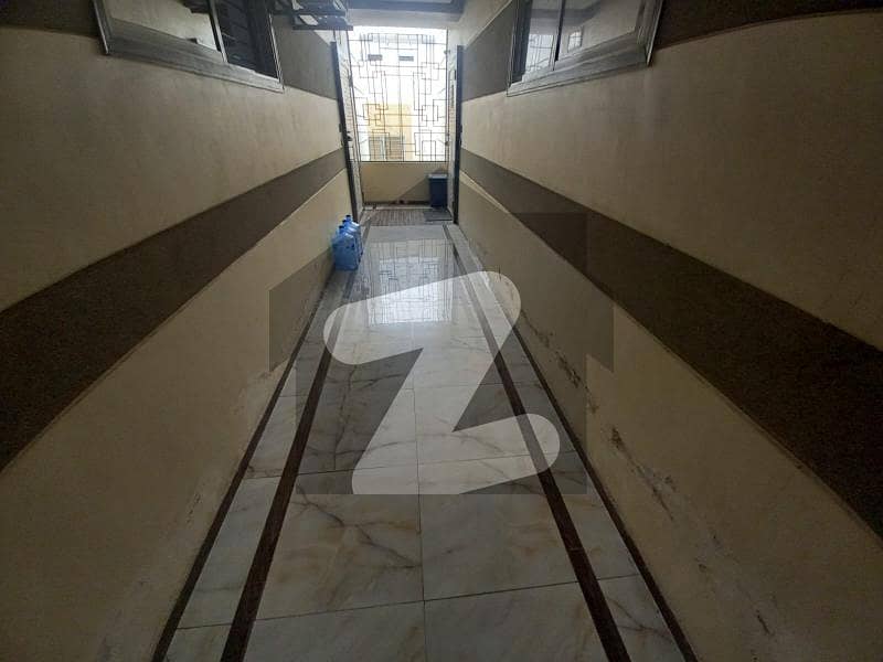 مسلم آباد سوسائٹی کراچی میں 2 کمروں کا 4 مرلہ بالائی پورشن 2.25 کروڑ میں برائے فروخت۔