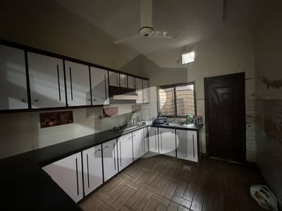 ڈیفینس ہومز سوسائٹی سیالکوٹ میں 4 کمروں کا 5 مرلہ مکان 55.0 ہزار میں کرایہ پر دستیاب ہے۔