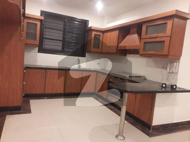 Town House Available For Rent moderately designed 150 square yards 3 bedroom with study room Corner bungalow ON PECHS, NEAR SHAHEED E MILLAT or Tipu Sultan ROAD is available for Rent