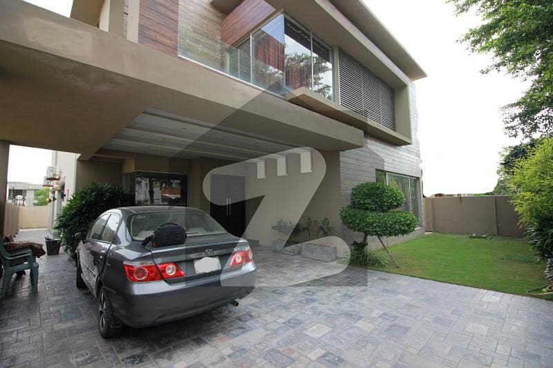 A Modern Design 1 Kanal Luxurious House Is Available For Rent In DHA, Lahore.