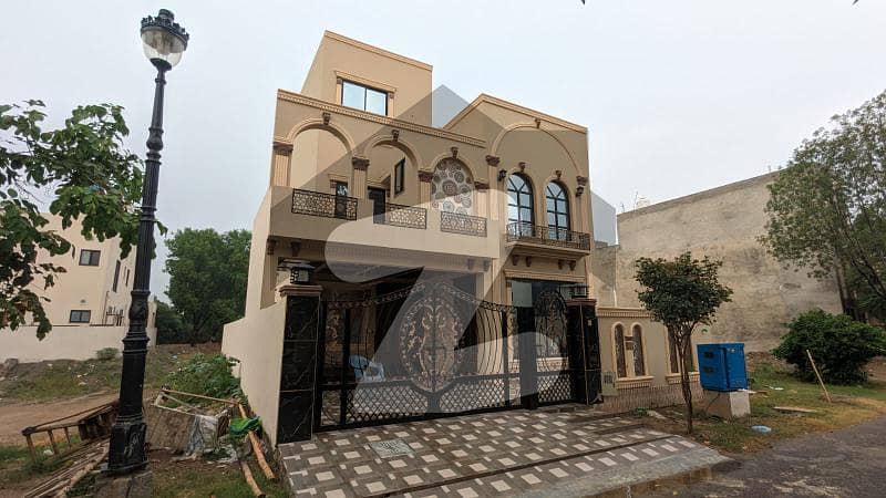 10 Marla Brand New House For Sale In Lake City - Sector M-5 Lahore