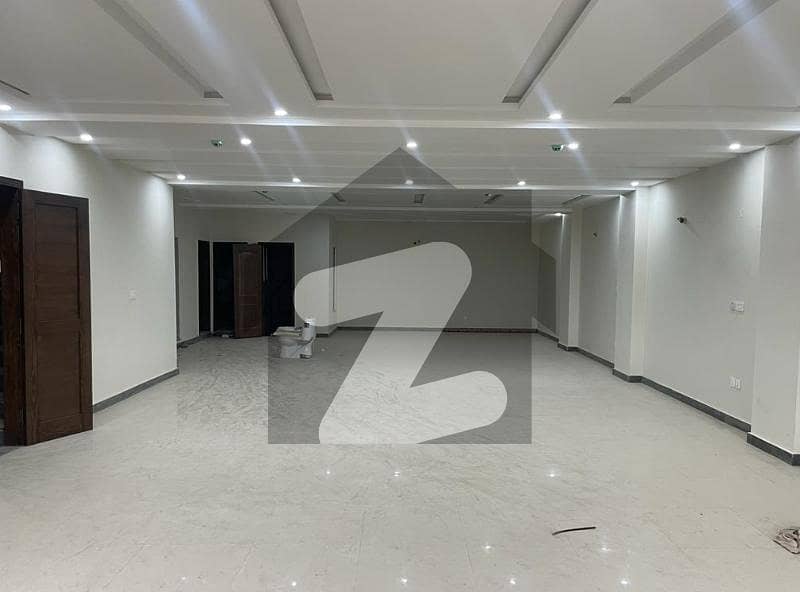 8 Marla Floor Available for rent in dha phase 8 Broadway