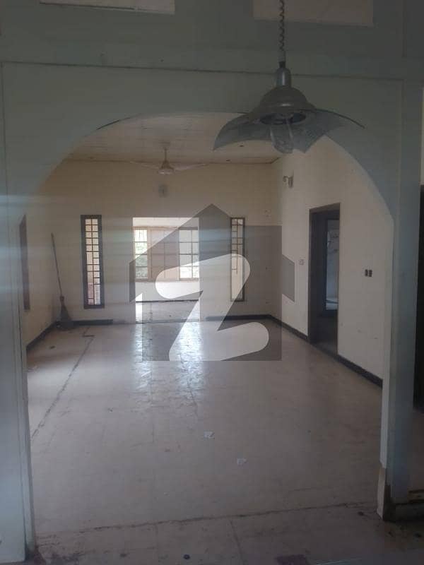 5400 Square Feet Upper Portion In Central Smchs - Sindhi Muslim Society For Rent