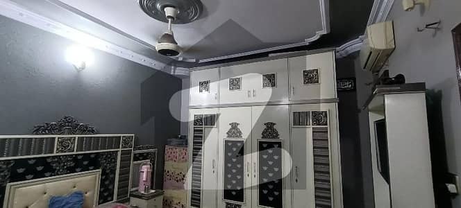 سی پی اینڈ بیرر سوسائٹی گلشنِ اقبال ٹاؤن,کراچی میں 2 کمروں کا 4 مرلہ فلیٹ 1.65 کروڑ میں برائے فروخت۔