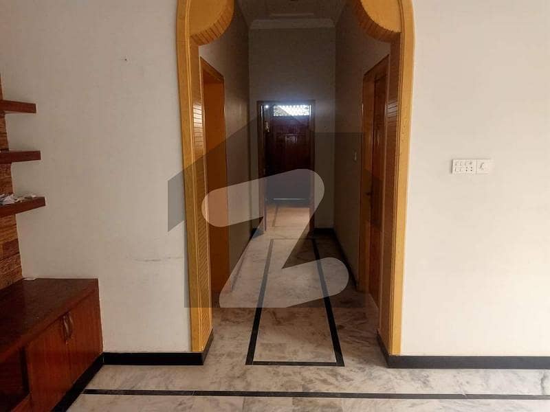 حیات آباد فیز 7 - ای3 حیات آباد فیز 7,حیات آباد,پشاور میں 9 کمروں کا 10 مرلہ مکان 1.5 لاکھ میں کرایہ پر دستیاب ہے۔
