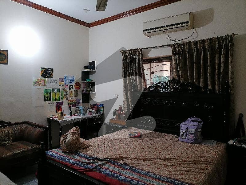 علامہ اقبال ٹاؤن ۔ پاک بلاک علامہ اقبال ٹاؤن,لاہور میں 5 کمروں کا 10 مرلہ مکان 5.0 کروڑ میں برائے فروخت۔