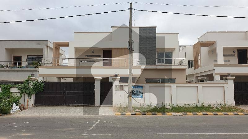 Spacious Prime Location House Is Available In Falcon Complex New Malir For sale