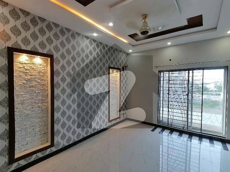 10 Marla House Available In Central Park Housing Scheme For sale