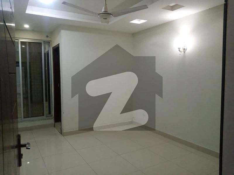 2bed appartment for rent in police foundation