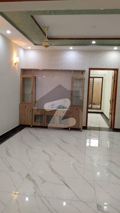 8 MARLA IDEAL LOCATION LOWER PORTION AVAILABLE FOR RENT IN PUNJAB UNIVERSITY TOWN 2 - BLOCK D