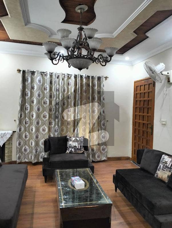 واپڈا ٹاؤن فیز 1 واپڈا ٹاؤن,لاہور میں 4 کمروں کا 10 مرلہ مکان 1.3 لاکھ میں کرایہ پر دستیاب ہے۔