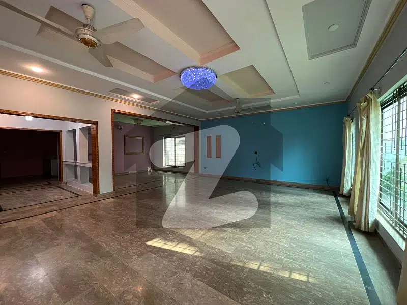 01 KANAL LOWER PORTION AVAILABLE FOR RENT IN STATE LIFE HOUSING SOCIETY
