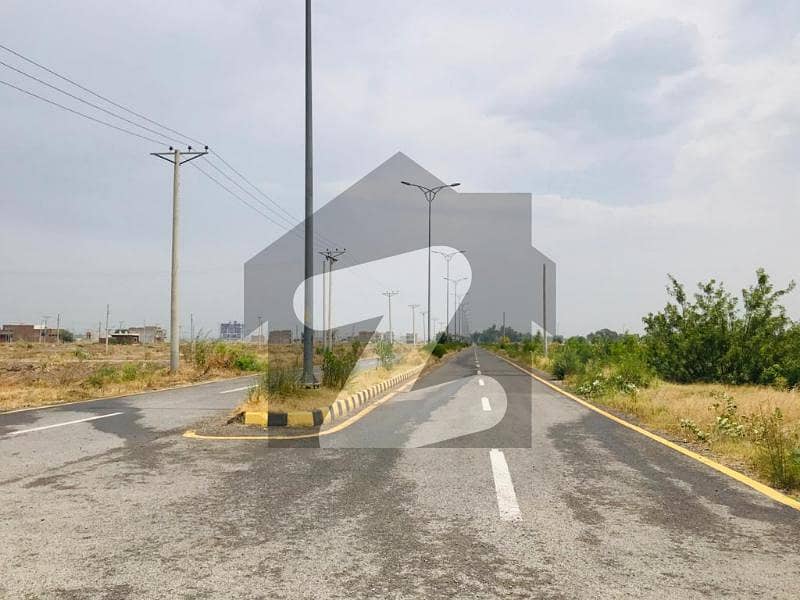 kanal plot available for sale in Regi Model Town zone 5 sector D1