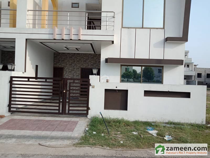 Double Storey Duplex House Is Available For Sale In B Block
