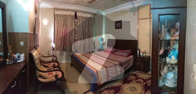عسکری 2 پشاور میں 3 کمروں کا 12 مرلہ فلیٹ 2.1 کروڑ میں برائے فروخت۔