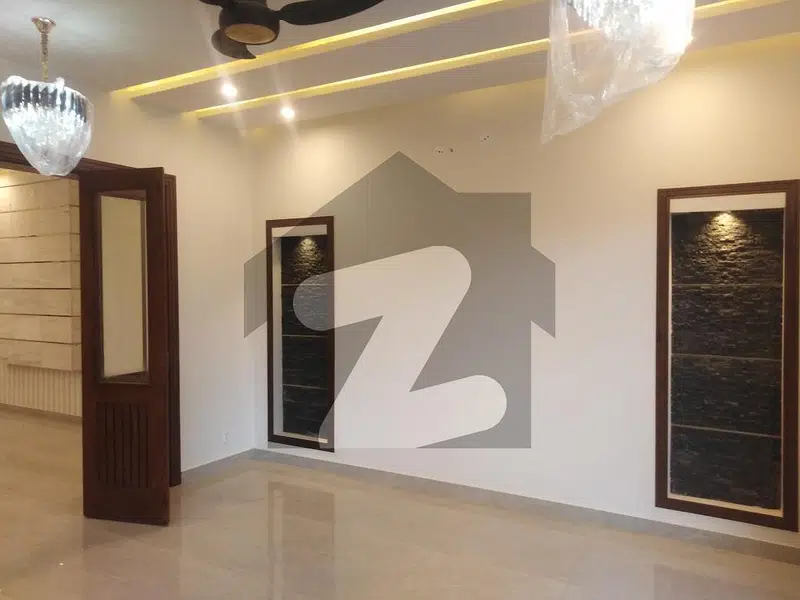 Perfect 480 Square Feet Flat In Bahria Town Phase 8 For sale