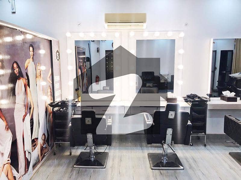 4 Marla Running Salon For Sale in Dha Phase 6