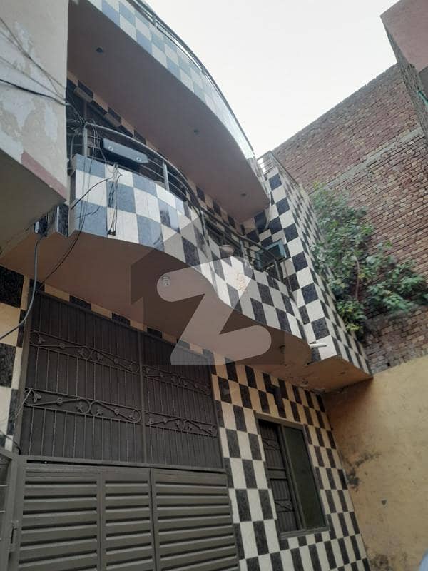 کینال بینک ہاؤسنگ سکیم لاہور میں 3 کمروں کا 3 مرلہ مکان 40.0 ہزار میں کرایہ پر دستیاب ہے۔