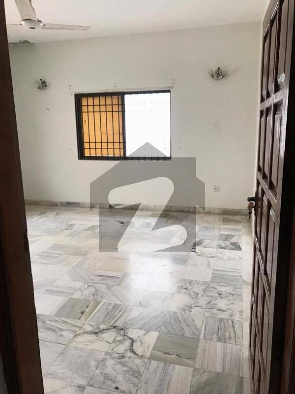 ڈی ایچ اے فیز 7 ڈی ایچ اے ڈیفینس,کراچی میں 5 کمروں کا 1 کنال مکان 6.5 کروڑ میں برائے فروخت۔