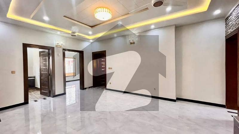 1575 Square Feet House In Bahria Town Phase 8 - Abu Bakar Block Is Available