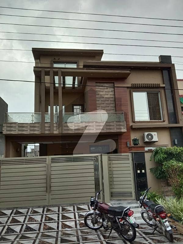 10 Marla G Block Upper Portion Available For Rent