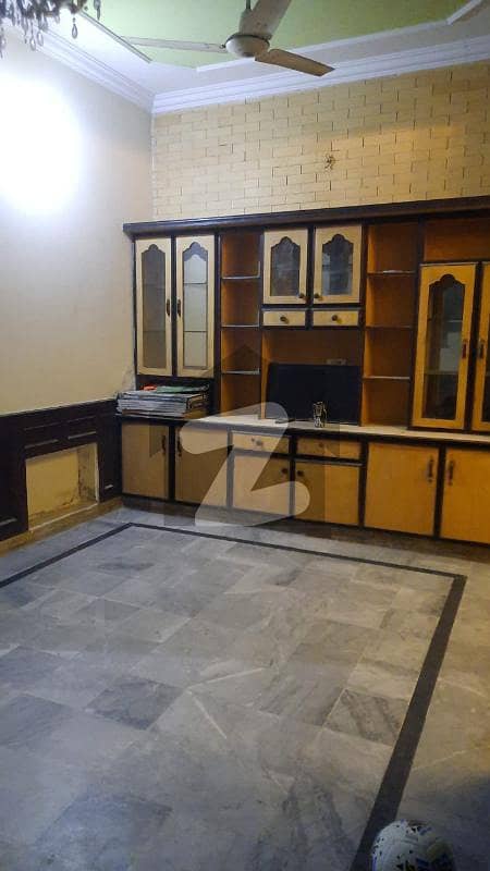 7 marla portion for rent in johar Town Block b2
bachelor options 
2 bed 
 marble flooring 
hot location