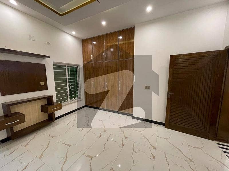 10 Marla Beautifully Designed Upper Portion For Rent In Lahore