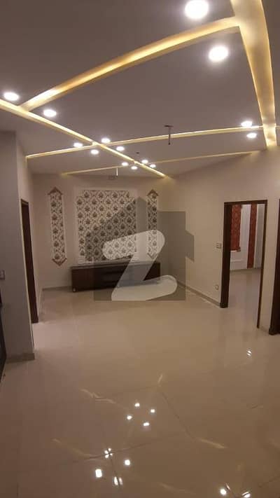 کینال گارڈنز - بلاک اے اے کینال گارڈن,لاہور میں 3 کمروں کا 4 مرلہ مکان 1.2 کروڑ میں برائے فروخت۔