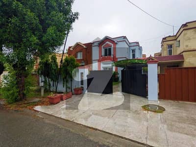 Beautiful 10 Marla House With Gas For Sale